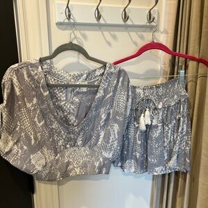 Surf Gypsy Gray and White Patterned Top